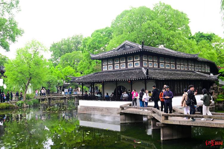 取消实名制预约，看似方便，但可能带来更多问题。比如，黄牛倒票、游客安全难保障。实