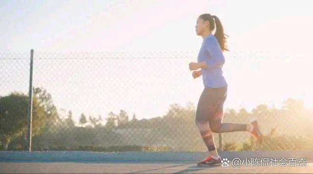 坚持锻炼相当于一年多赚17万！所以说还是要坚持锻炼，动起来。这么多年来，一直坚持