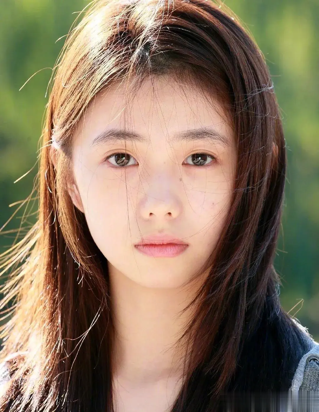 #刘浩存演技#刘浩存身上坚韧又破碎、纯真又清澈的倔强小白花气质太打动人了，一哭小