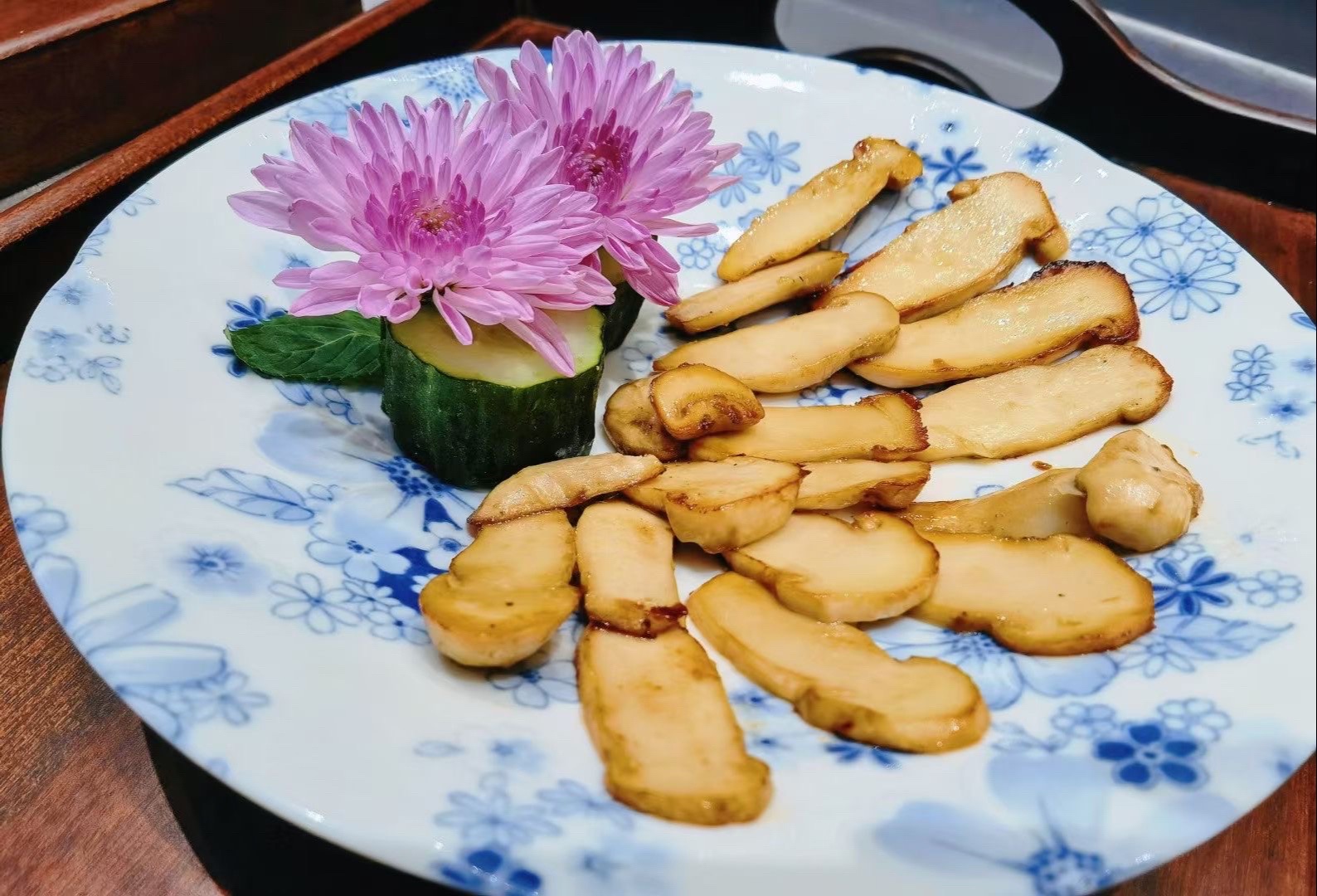 下雨天吃个菌汤米粉#云南美食#惬意生活