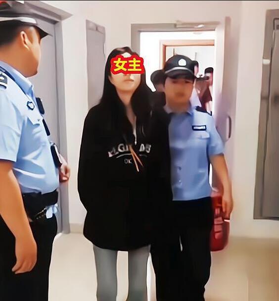 女子拒绝退还20万彩礼，从家中被带上警车！近日，湖南高院开了一个很有意思的直播，