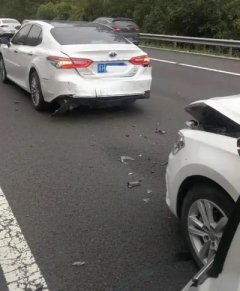日系车在我国绝对是有褒有贬的，因为日系车以省油的形象来到我国，受到了国人的普遍欢