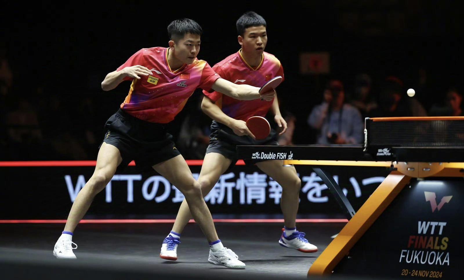 近日，国乒教练吴敬平在最近的比赛结束后发布了一条微博，配上了德国的雪景照片，并写道：‘寒冬来得比预想的要快，出人意料。’这句话引发了广泛的关注和讨论。吴敬平的话暗示着国乒目前面临的问题超出了他的预期。