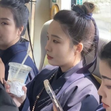 这几位道姑狠新潮