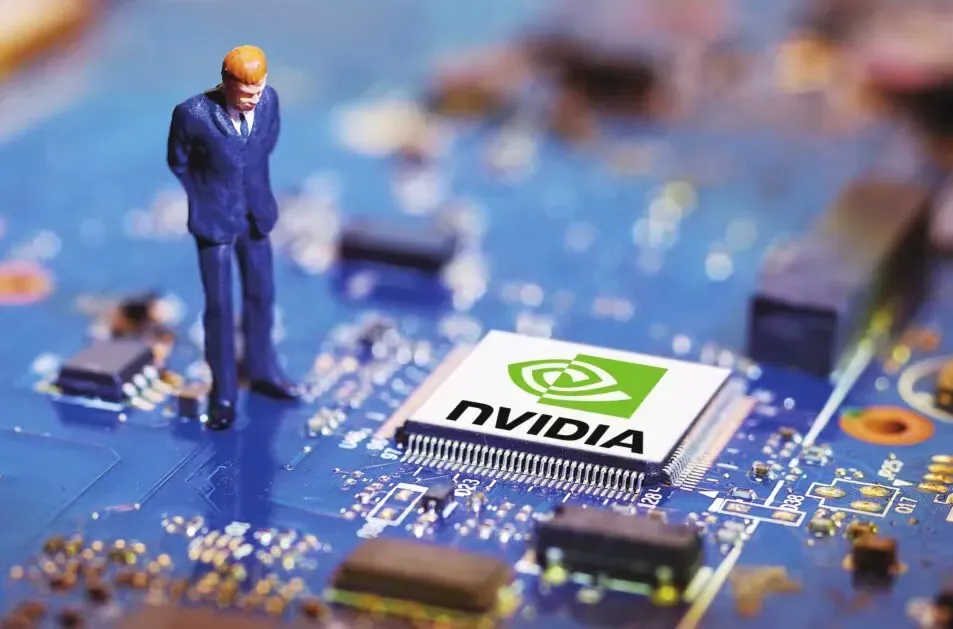 风向变了，美芯巨头发出怒吼，要