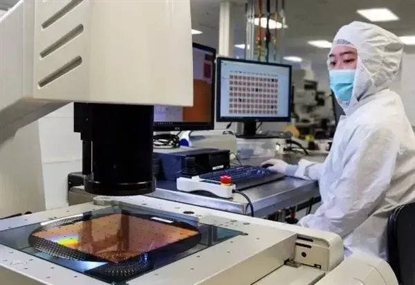 几天之内，国内传来两大好消息，