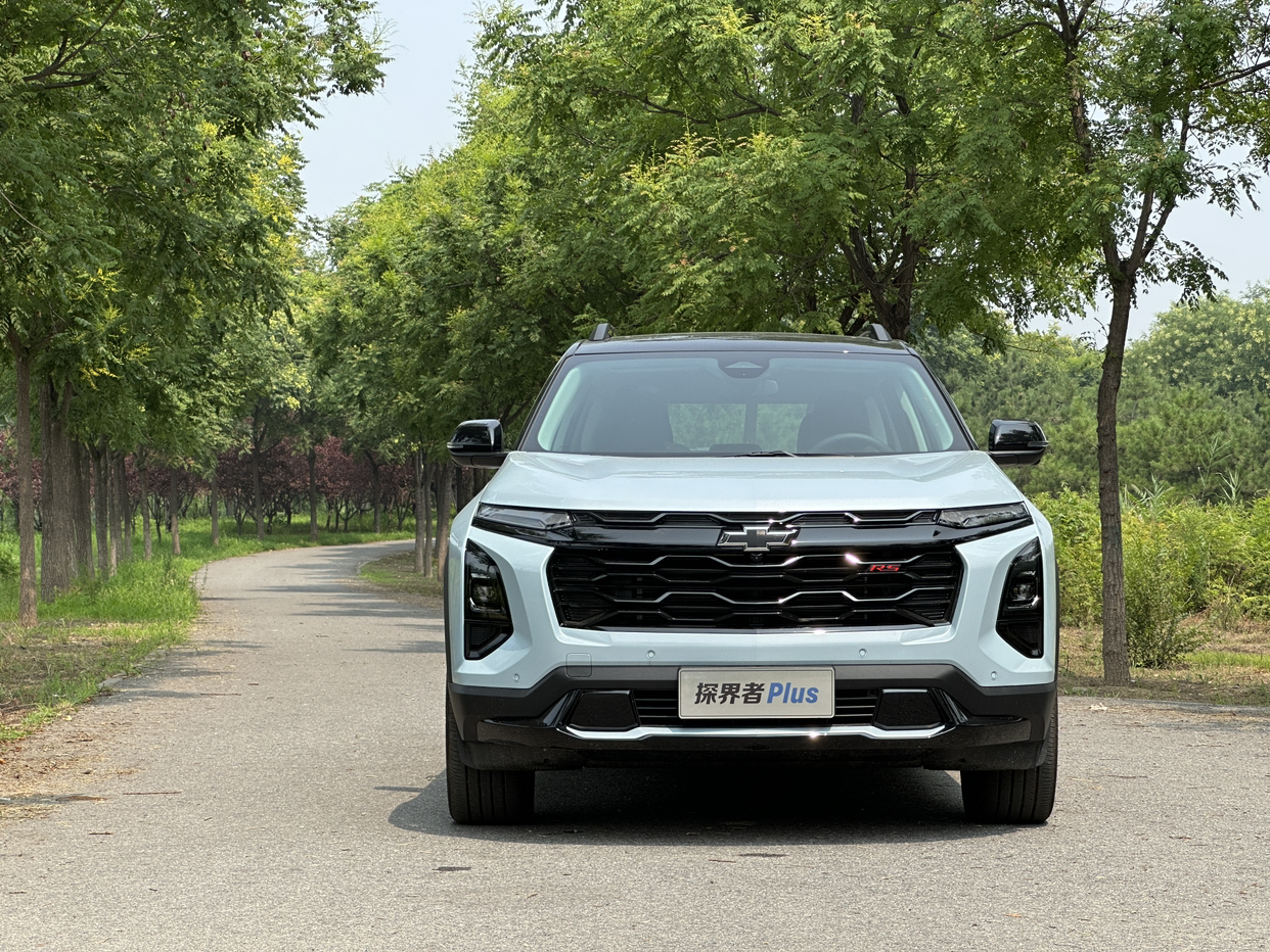 #探界者Plus 作为一款插混SUV，电池包的安全性和性能，被很多朋友关注。这款车的电池包是按照奥特能同标准开发的，那具体有哪些实验标准呢？这次咱们看一看。
1、48个月的试验验证
2、超3万小时的循