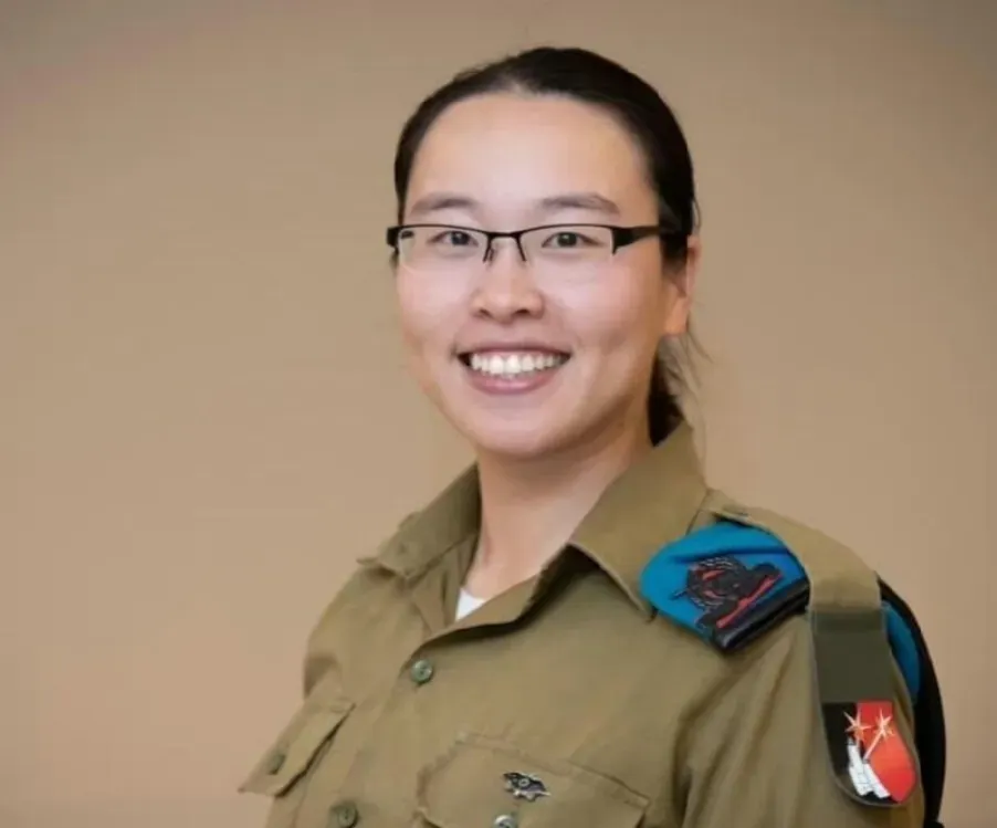 那个加入以色列军队，改名叫"阿比盖尔.温德伯格"的开封犹太人