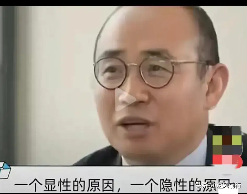 以前特别讨厌潘石屹，觉得他是个“奸商”，但今天回过头看看，人家没欠银行一分钱。
