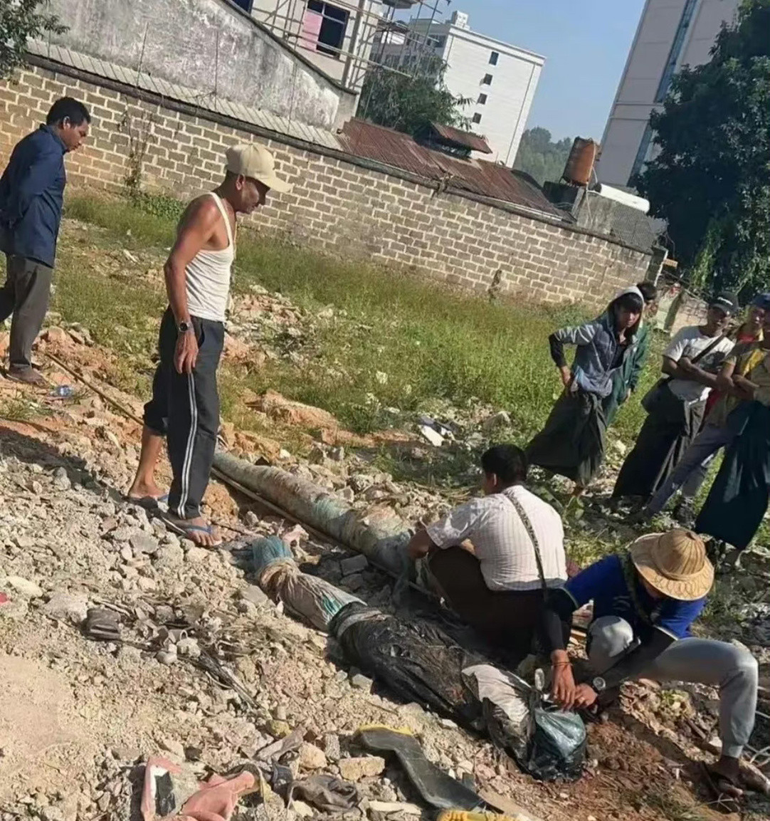 果敢四大家族，对于电诈，只是其中的一方面问题，另一方面是有些国人梦想一夜暴富，残害同胞的问题，要想杜绝电诈，也包括网络赌博，只有多管齐下，尤其，那些国人，不能见钱眼开见利忘义，不能助纣为虐，这些电诈的