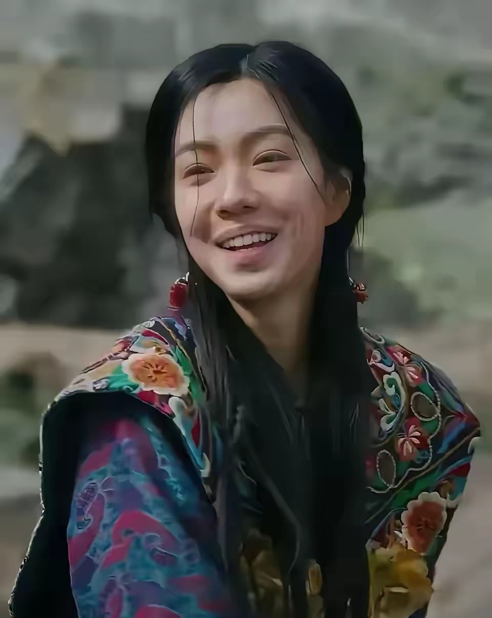 这个傻姑演的还是挺好的，神形兼备，傻的天真可爱烂漫。