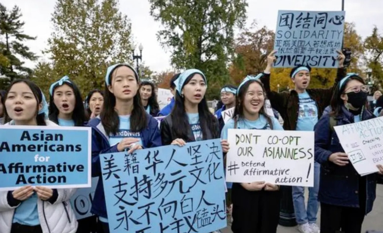 新闻说，特朗普将优先遣返中国非法移民，这令我有点忧心忡忡，我在想，这些垃圾需要多少垃圾箱呀，难道不能当做垃圾扔到海里吗？