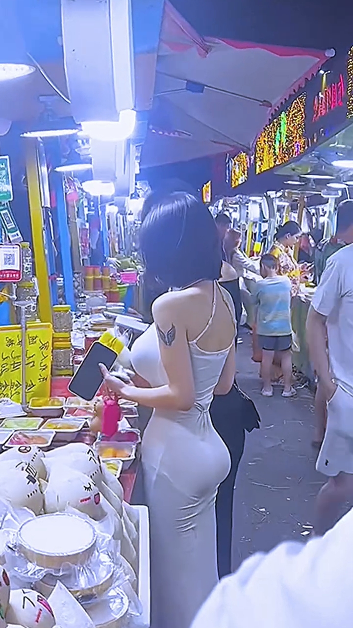 鲜椰子汁应该味道还不错
