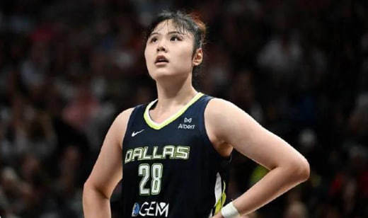 女篮明星球员李月汝在2025年9月8日的直播中，由经纪人首次对外宣布正在推进收购一支欧洲女子篮球队，主要目的是“帮助更多中国球员走出去”。她结合自身在土耳其联赛、WNBA的留洋经历，强调欧洲高水平联赛