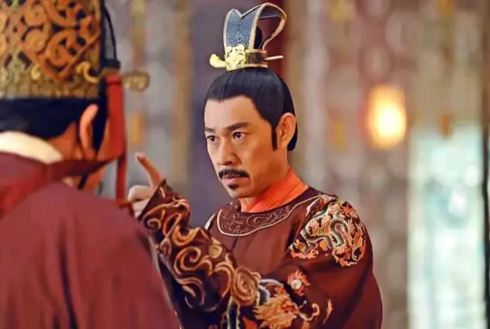 居然有人问，如果穿越到唐朝和李世民对掏，怎么样才能赢？

好家伙，你要不看看你在说什么？还怎么赢，你敢跟他对掏，你已经很了不起了，而你要是跟他对掏后还能活下来，那更是千古无二，够你吹一辈子的了！

要