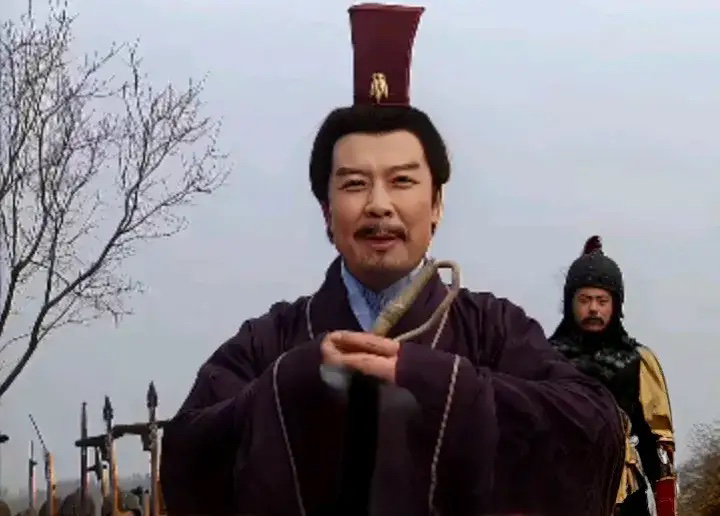 为什么刘备以仁义闻名天下，而现在却有很多人说他假仁假义呢？

你要知道，曹操屠城时，刘备带着十万百姓一起逃命。袁绍内斗时，刘备含泪送走唯 一谋士徐庶。孙权称帝时，刘备在永安宫把江山托付给诸葛亮，并说道