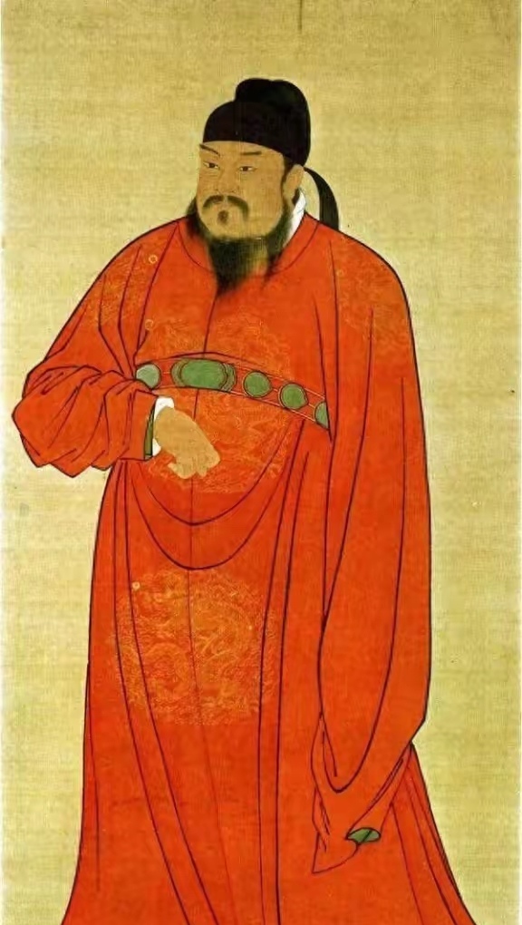 李世民玄武门之变的成功，是李渊犯了一个低级的致命错误：

在一个团体内，除了老大，其他人都不宜拥有对应规模的死士，换句话讲，你秦王可以拥有几个只对自己效忠的侍卫，但数量不能拥有王的规模。

李渊不幸的
