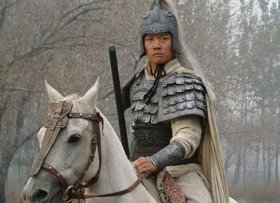 为什么赵云怒战长坂坡的时候，曹操麾下的一 流战将都不敢迎战呢？

就这么说吧，身为五子良将之一的张郃，当看见同为河北四亭柱之一的高览被赵云一枪刺于马下，你认为他还敢上吗？

你要知道，云大怒虽然是19