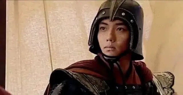 为啥会有人说卫青、霍去病只要有一个活着，太子刘据都死不了？

要知道，刘彻晚年发猪瘟的一个重要原因，就是对匈奴战争的失利，李广利证明了不是哪个小舅子都能打的！

要是卫青还在，就算病退回后方养老，就凭