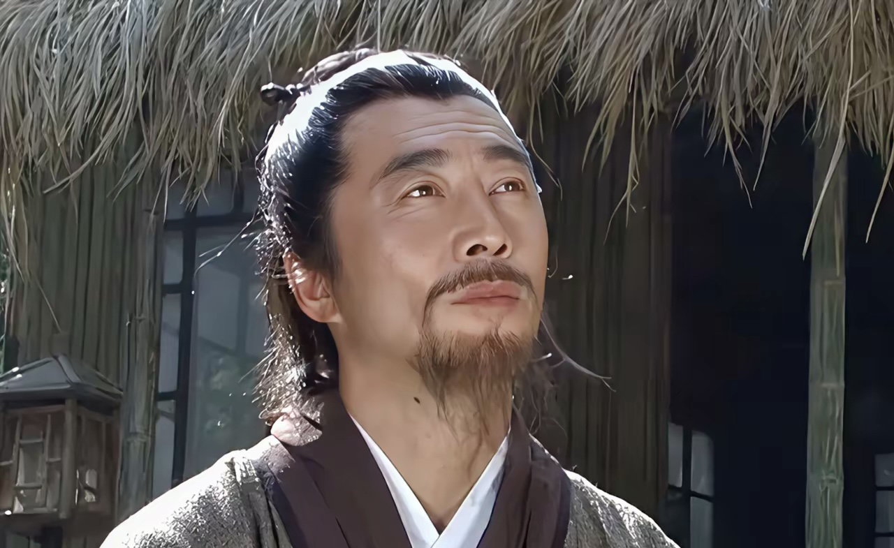1365年，刘伯温指着天上的太阳，对朱元璋说：“东南方向，将会失去一员大将！”不料，朱元璋却事不关己地问：“连年战乱，死人不是很正常么，你觉得死得会是谁？”看着朱元璋一脸不屑的样子，刘伯温摇摇头说：“