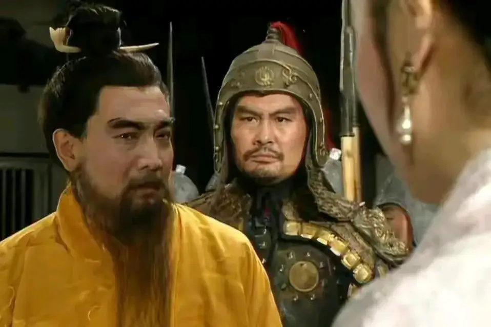 如果典韦在宛城那晚没有喝酒，身披铠甲，双戟在手，能否全身而退？

就这么说吧，满状态下的典韦，能让曹老 板当着张绣面玩儿一宿。要知道，贾诩什么都算到了，却漏算了一个最 大的问题，就是太低估典韦的战力了