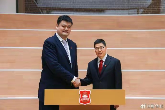 说实在的，那个球不失误，如果在对阵波兰的比赛中获胜，中国男篮本应直接晋级16强，并获得通往东京奥运会的资格。

这样一来，或许中国篮球的现状会有所不同。周琦的那个关键球不仅改变了他的个人命运，还影响了