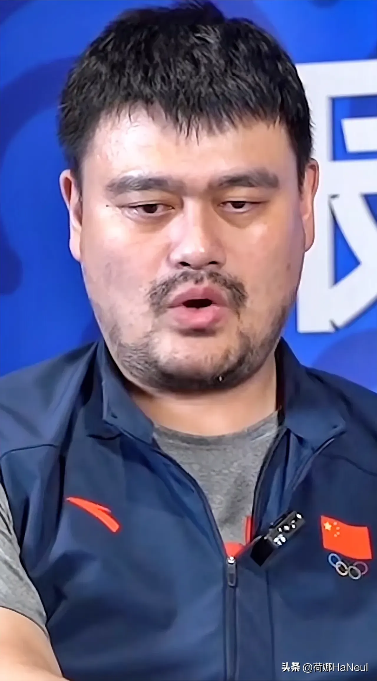姚明辞职的消息一出，瞬间引发了无数球迷的热议。如果是真的话，曾经的篮球巨星，如今却被现实打得粉碎，难道这就是中国篮球的宿命？在他担任篮协主席期间，中国男篮的成绩却一路下滑，连亚洲的霸主地位都岌岌可危。