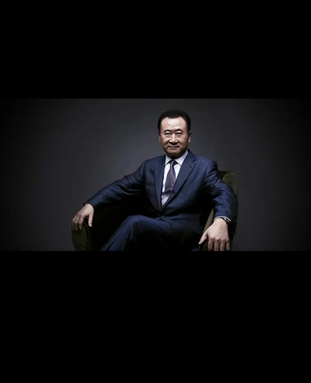 许家印icon远远不如王健林icon！！！
许家印被带走，现在是不是佩服王健林的割腕回血，当年万达负债率也是到顶了，但是王健林没有选择无休止的扩张，反而卖卖卖，卖了很多万达的产业，来推动万达健康的发展