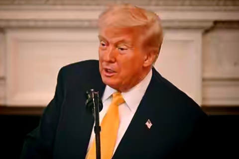 特朗普一句话，黄金市场抖三抖！

这届美国总统真是市场操盘手！特朗普11号下午随手发了个推，就一句话：