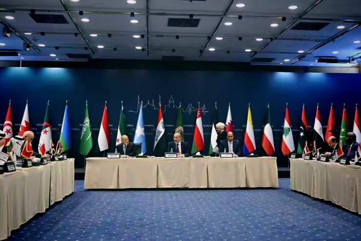 阿拉伯国家外长紧急碰头：以色列别打了，再打真要出大事！

这帮阿拉伯国家的外长们坐不住了！20号这天，他们火急火燎地跑到土耳其伊斯坦布尔开小会，关起门来商量怎么应对以色列最近搞出的乱子。约旦副首相兼外