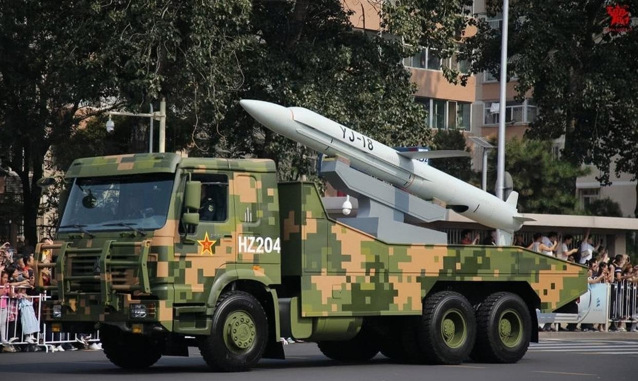 这届珠海航展之后，毒蛙们要哭死在厕所里了。
二十前，毒蛙们信誓旦旦地说要决战于海峡，但当鹰击系列导弹成军后，他们就不得不改口称要“决战滩头”；可是当陆军的火箭炮改良射程到200公里、300公里后，毒蛙