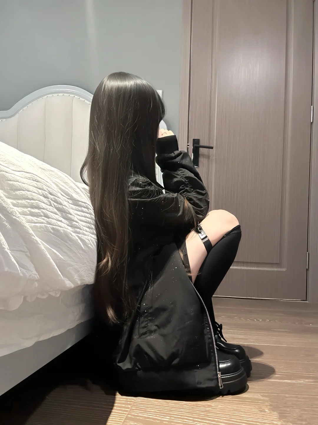 现在结婚都是要多少彩礼呀？
我爸妈不管我，我自己想要5万彩礼+五金，车和房最少要有一个，这个正常嘛？是多了还是少了呀？