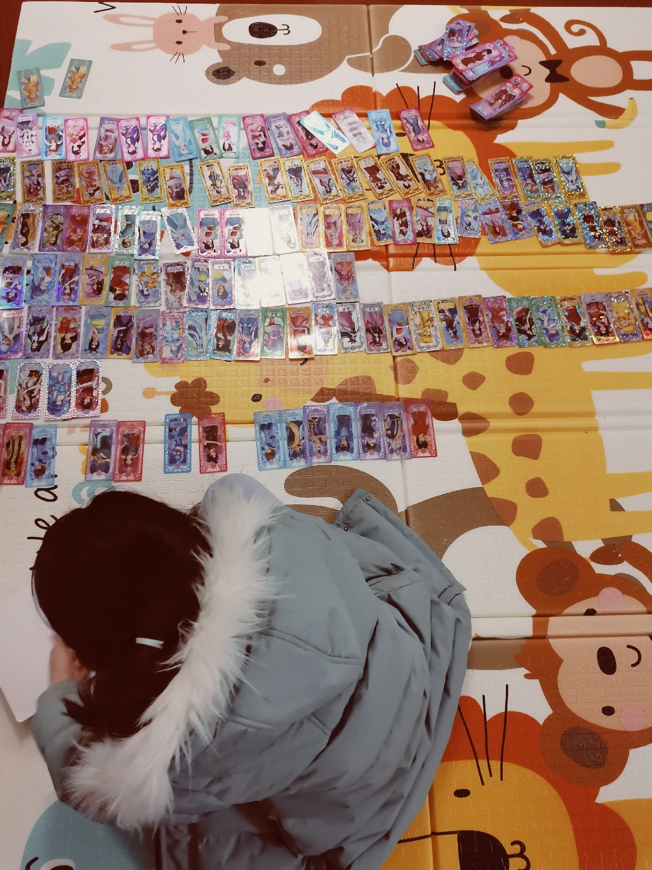 震惊！12岁少女集卡花光5万，这波“土豪”操作你敢看吗？卡牌世界竟如此吸金，家长