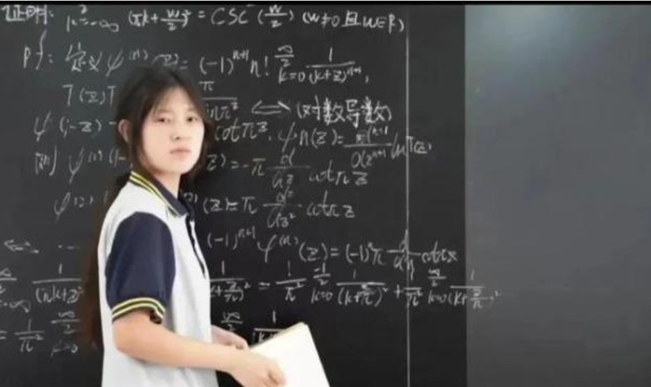 中专女生姜萍闪耀全球数学竞赛

在2024年阿里巴巴全球数学竞赛的预赛中，一个名字引起了世界的瞩目——姜萍，这位年仅17岁的江苏省涟水中等专业学校女生，以93分的优异成绩（入围分数线为45分）脱颖而出