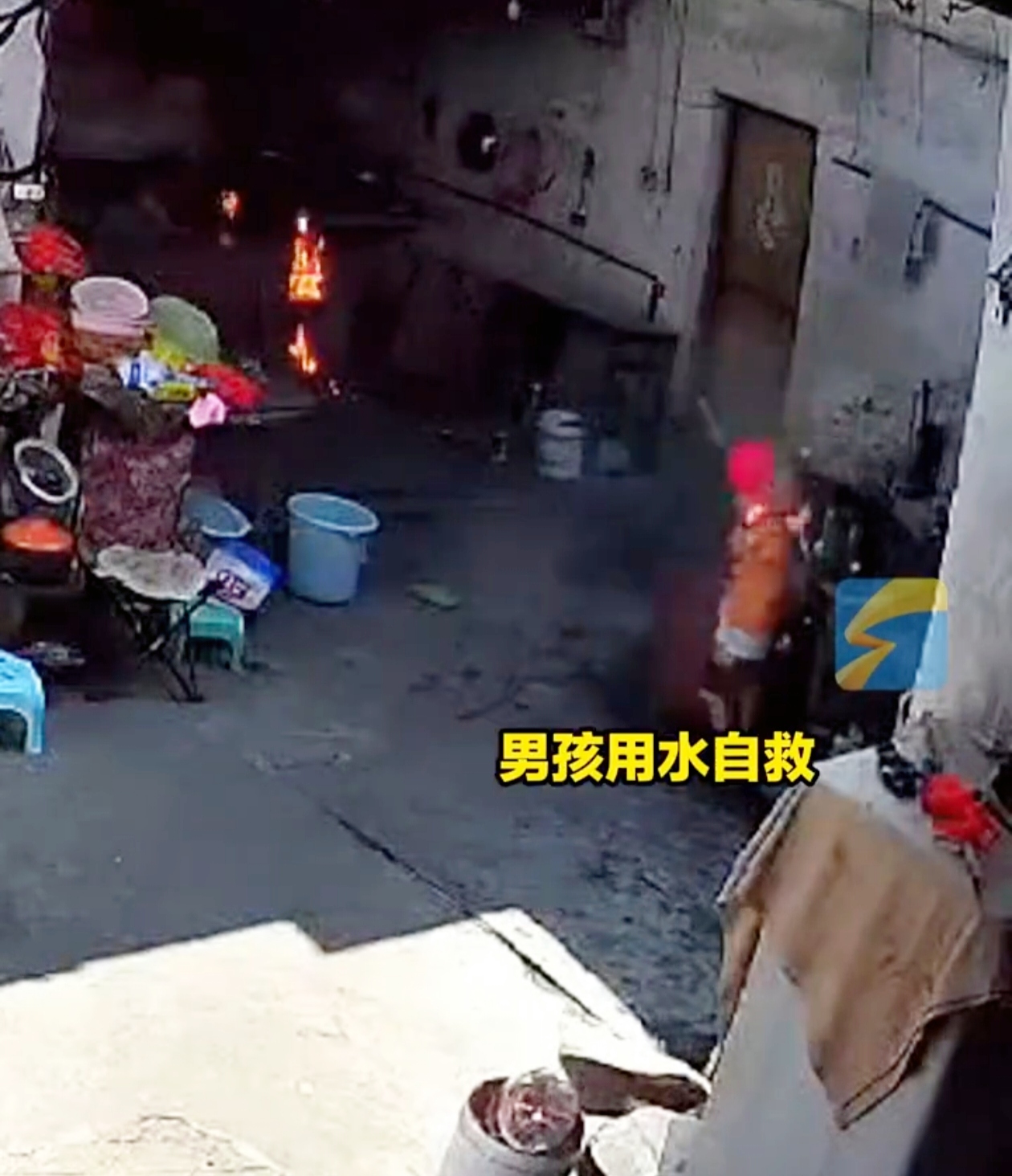 2024 年 9 月 2 日，广东韶关发生的一幕，如同一颗投入心湖的巨石，激起千层浪，让人们陷入了深深的震惊与反思。一个 6 岁的男孩，本应在无忧无虑的童年里尽情欢笑，却因玩火不慎引燃煤气罐，陷入了一