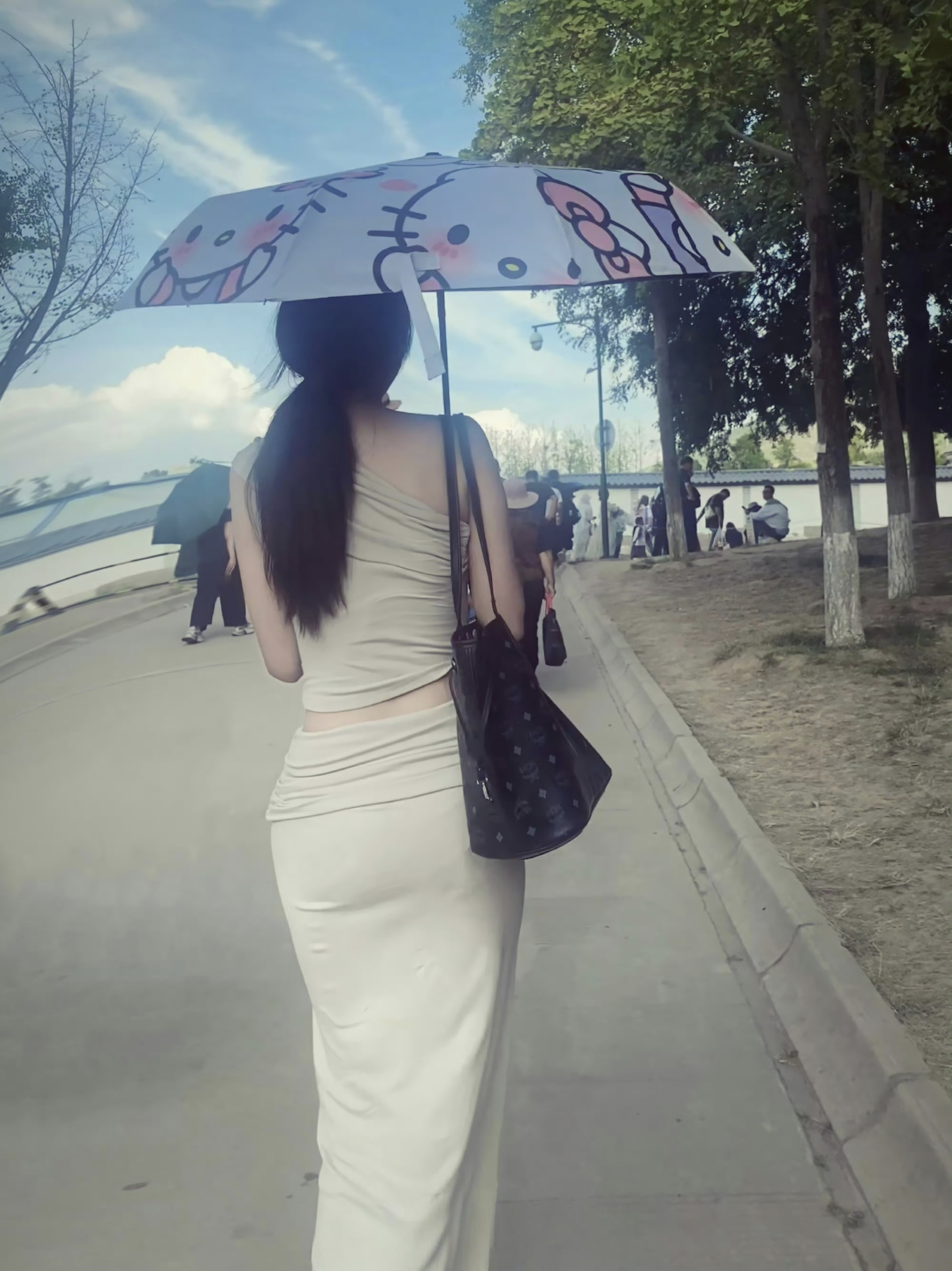 总感觉在走两步就掉了