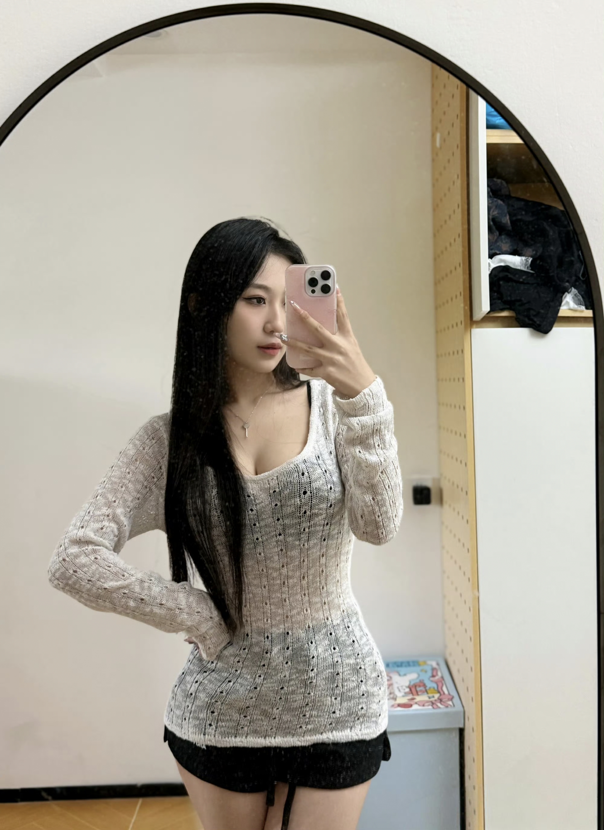 一个人在外地的生活真难
身边有太多临时夫妻，他们真的幸福么