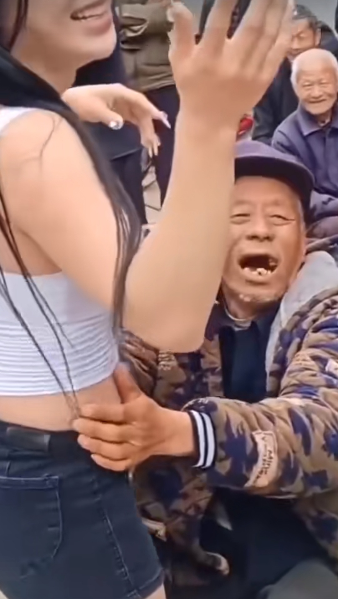 突然发现年轻了好多