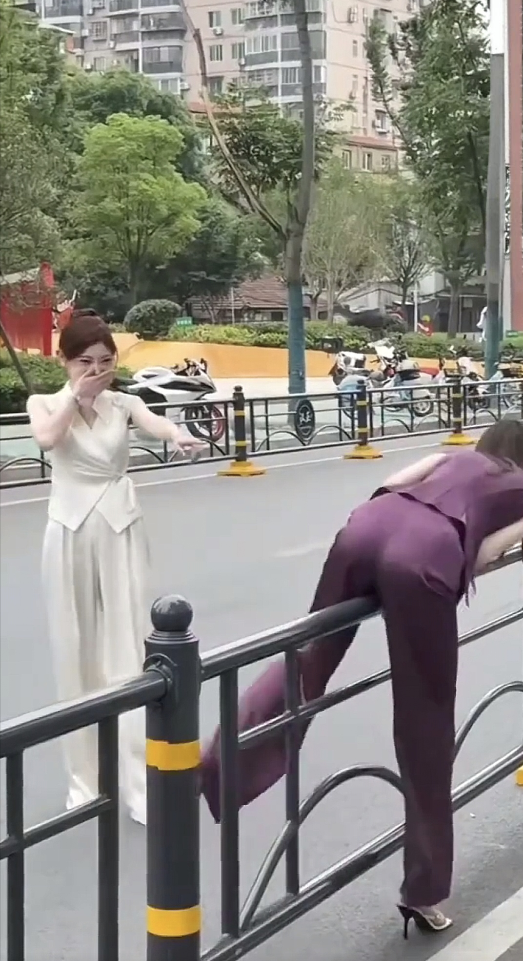 女子跨栏