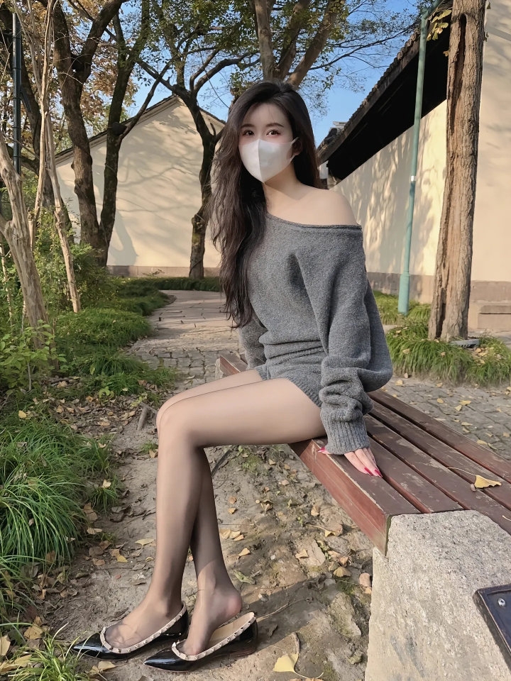 赏析美好第1174篇～口罩黑丝