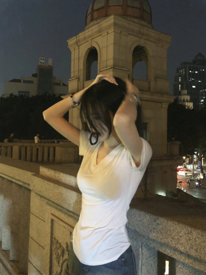 赏析美好第1461篇～自拍