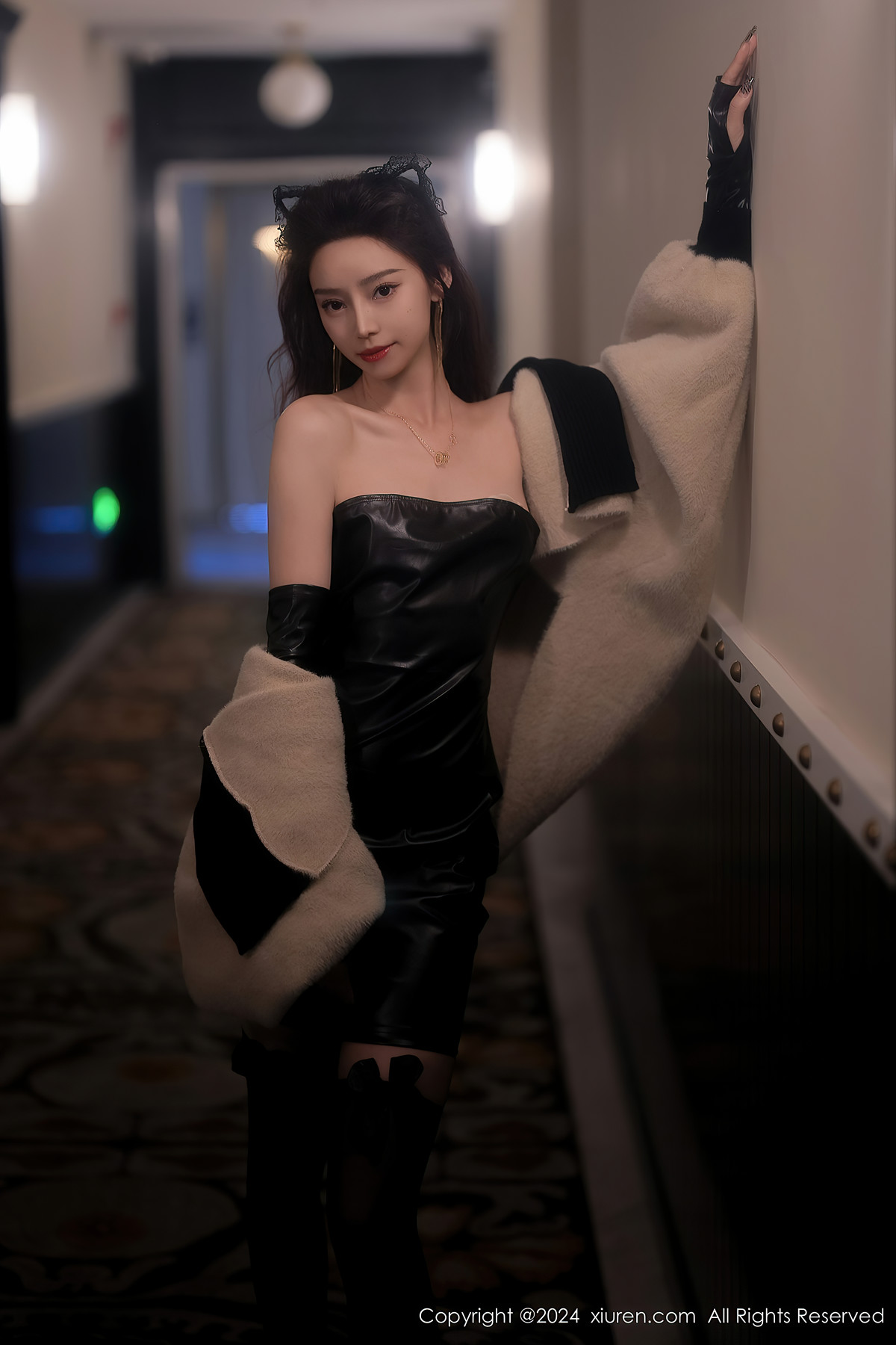 赏析美好第1446篇～皮裙