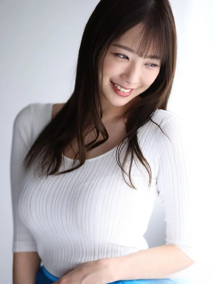 每一个日子往后退去，人就长大成年，冬天的夜虽然很长，总不会把梦做到穷尽了。