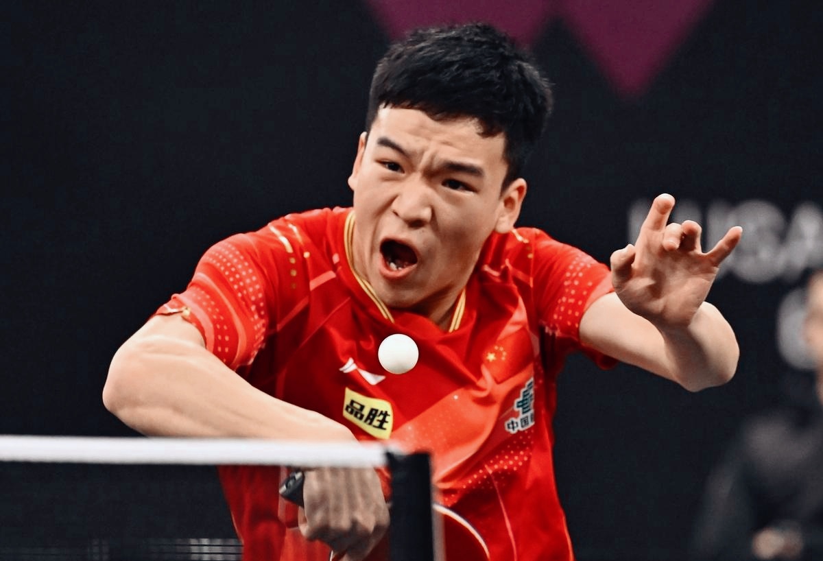 马斯喀特赛冷门不断！中日主力双双出局，八强早已定四席！


在2025年马斯喀特挑战赛上，国乒的年轻选手们展现出了强大的竞技实力，吸引了众多球迷的关注。虽然赛场上也偶尔出现了些许波折，但这场比赛无疑为