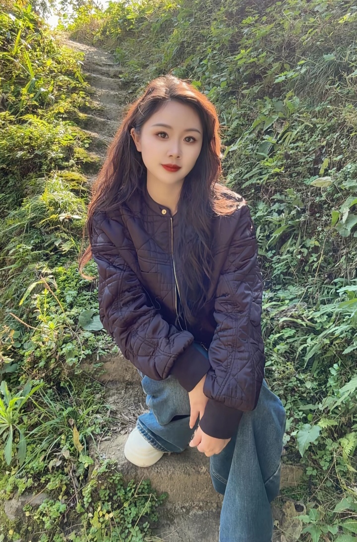 果然长的好看，随便拍照都好看