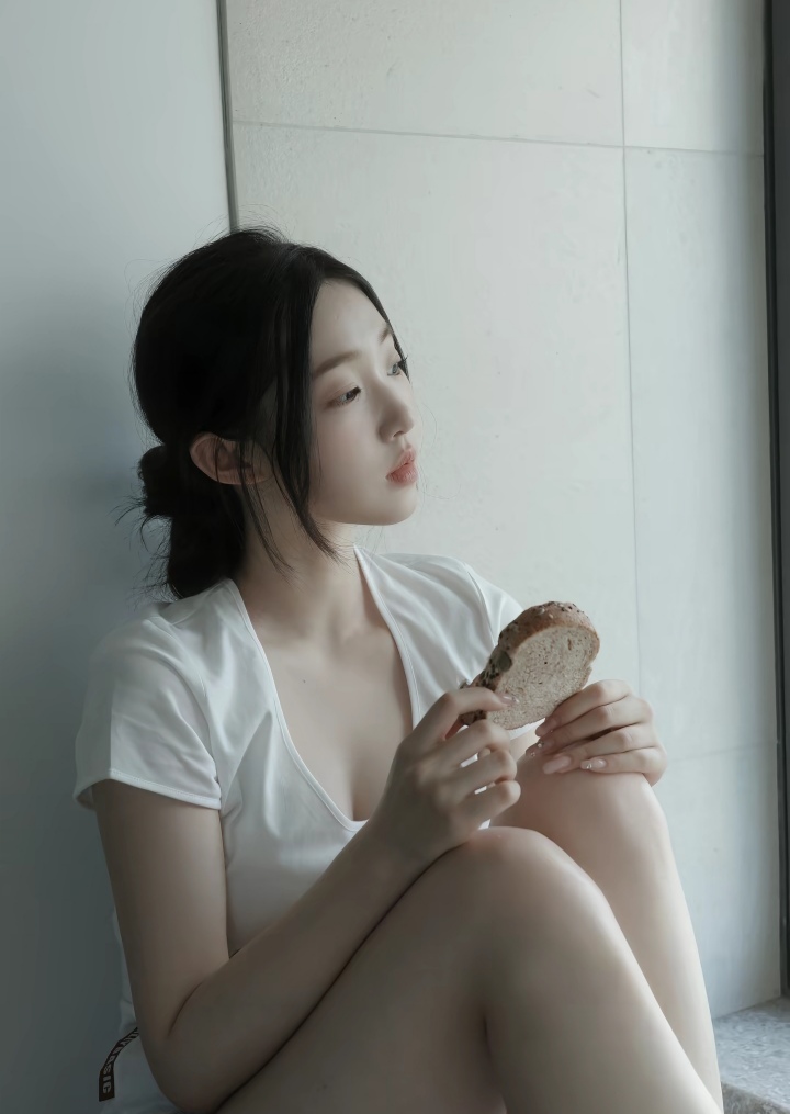 对媳妇的要求不要太高，又美又会做饭的那是美的电饭煲