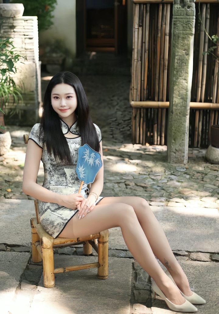 如此美女，怎能不爱？？？