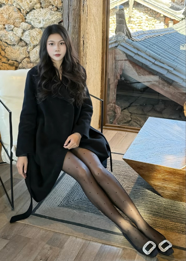 秀发，身材都很美，好漂亮呀