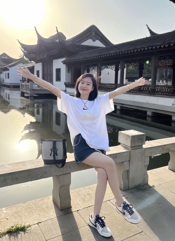 小镇姑娘