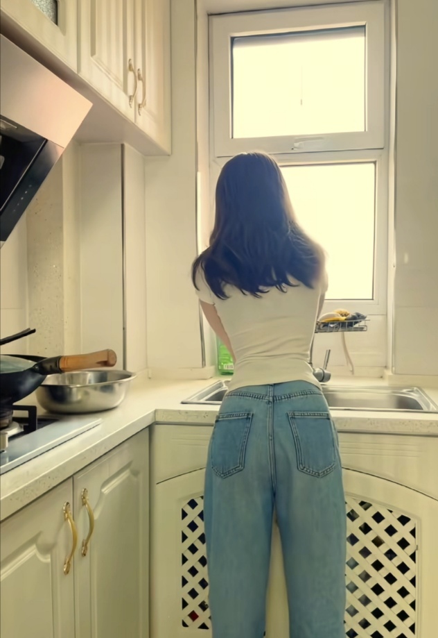 少妇千千万，会做饭的更好看